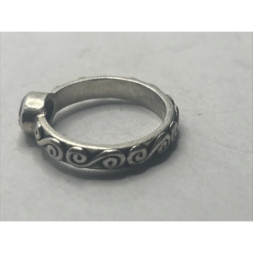 925 Sterling Silver Vintage Ring Carved design Oval Amethyst  Size 6, 925